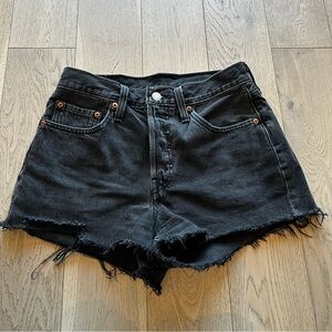 Levi's Black Shorts Size 26